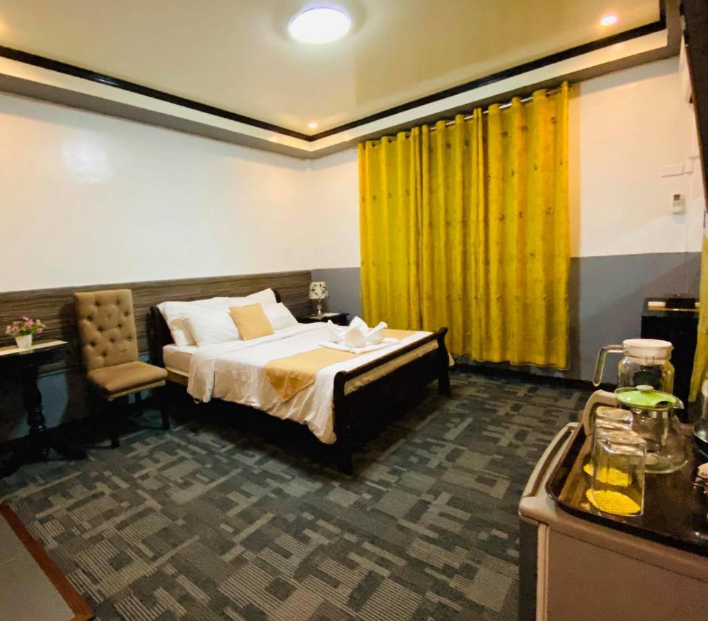 Amax Inn Makati Makati City Exterior foto